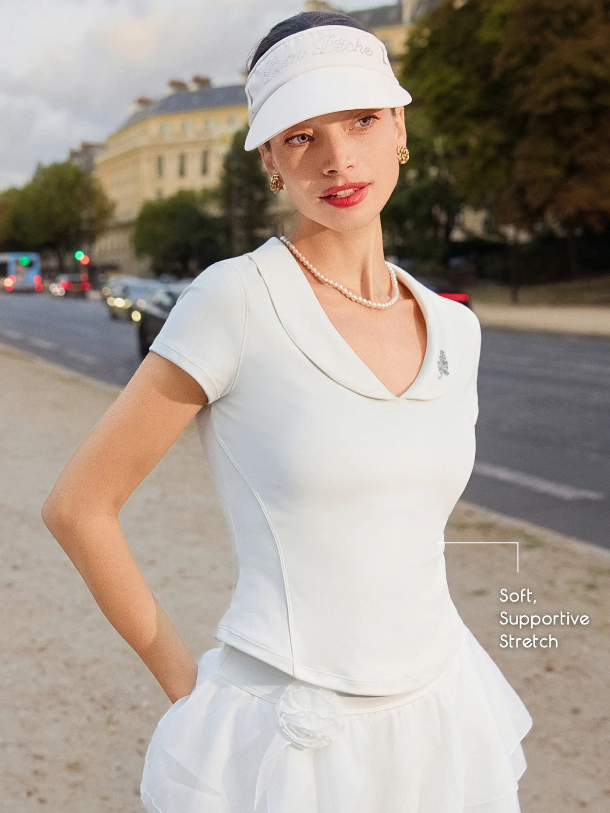 La Rose Club V-Neck Performance Tee - White