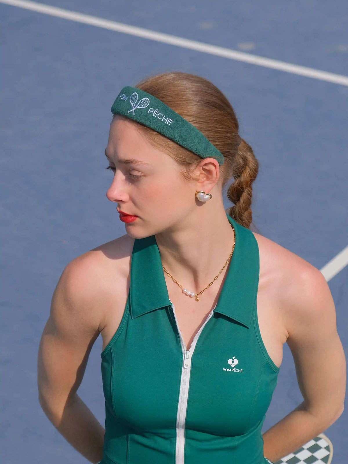  Model on the court wearing VEGA Noble Headband - Green