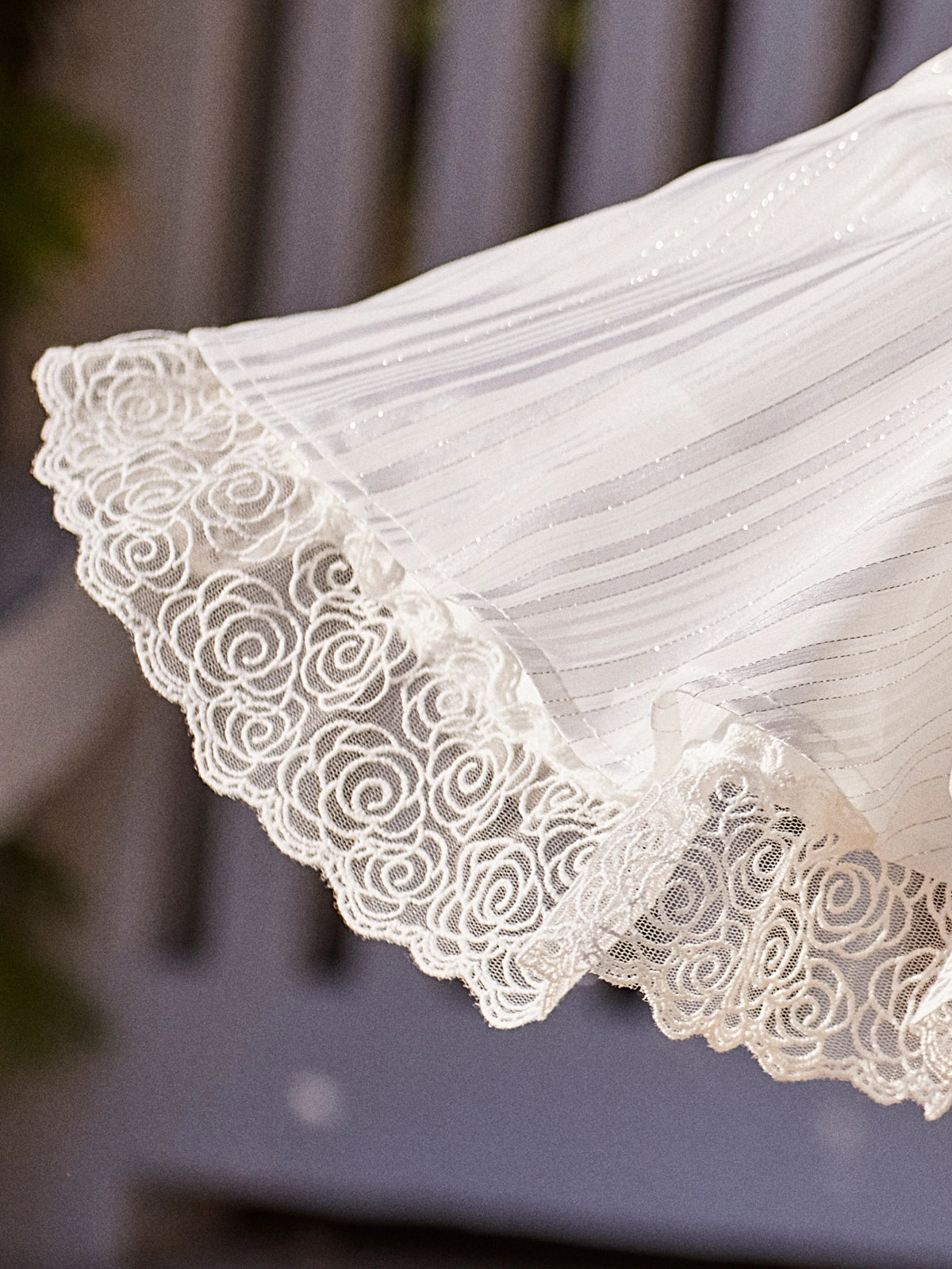 Rose Lace Trim Hem Detail – Spin™ LaRose Layered Tennis Skirt White, Breathable Pleated Women's Activewear